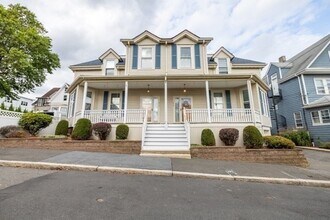 Building Photo - 212 Bradstreet Ave