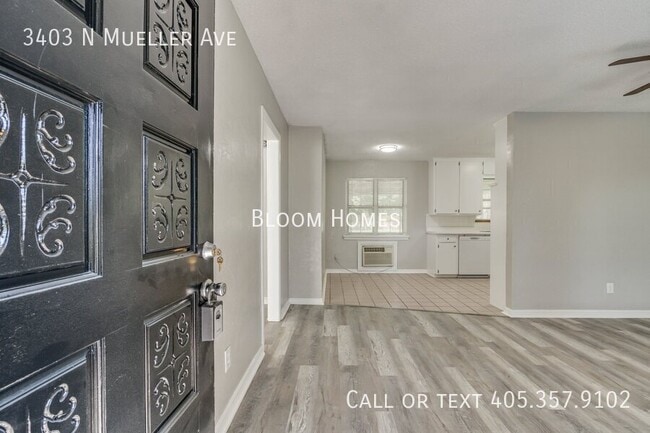 Building Photo - 3403 N Mueller Ave