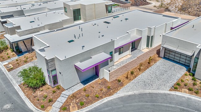 Building Photo - 702 Blackrock Rim Dr