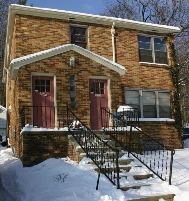 1002 Davis Street 1002 Davis St Kalamazoo MI 49008 Apartment Finder