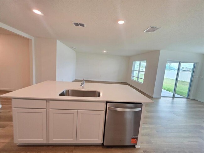 Building Photo - 4631 SW 88 Pl