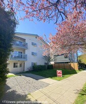 Building Photo - 1733 NW 61st St