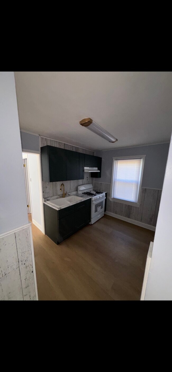 Building Photo - 37 St Celeste Dr