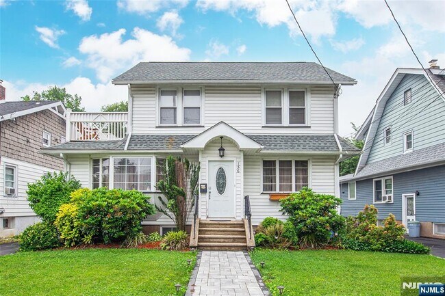 Primary Photo - 156 Cedar Ave