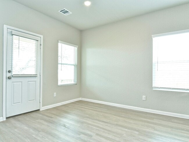 Building Photo - 5311 Saunter Ln