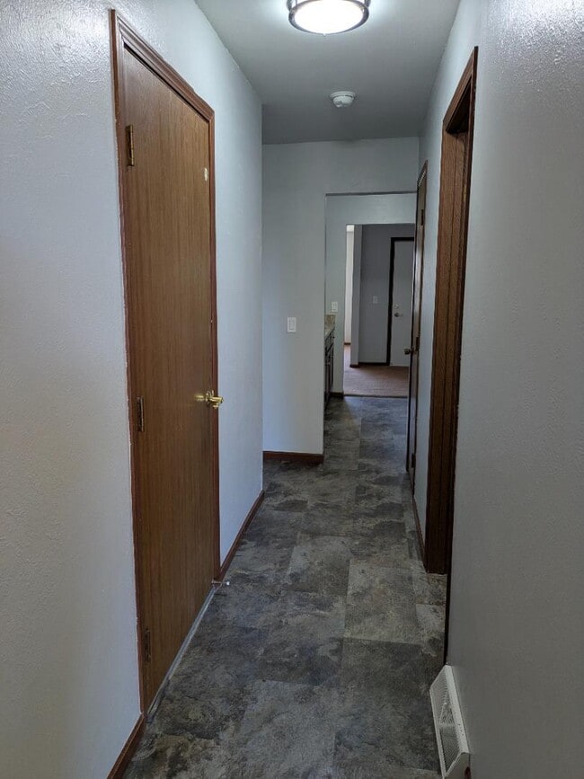 Building Photo - 4216 Foxfire Ct