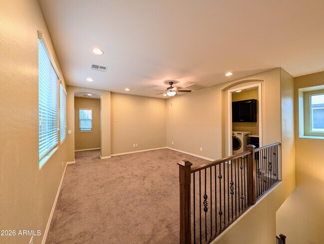 Building Photo - 923 S Osborn Ln