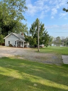 Building Photo - 14651 Mercury Dr
