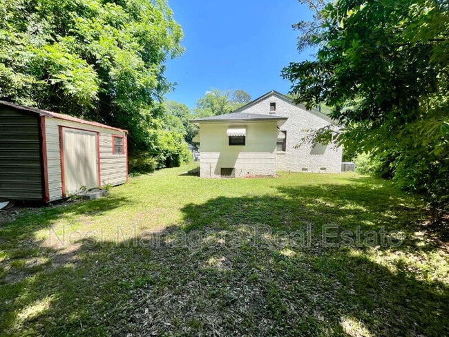 Building Photo - 218 Sedberry St