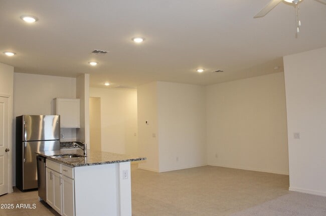 Building Photo - 10354 N 156th Ave