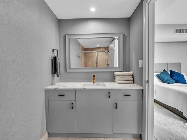 Building Photo - 1600 S Ocean Blvd