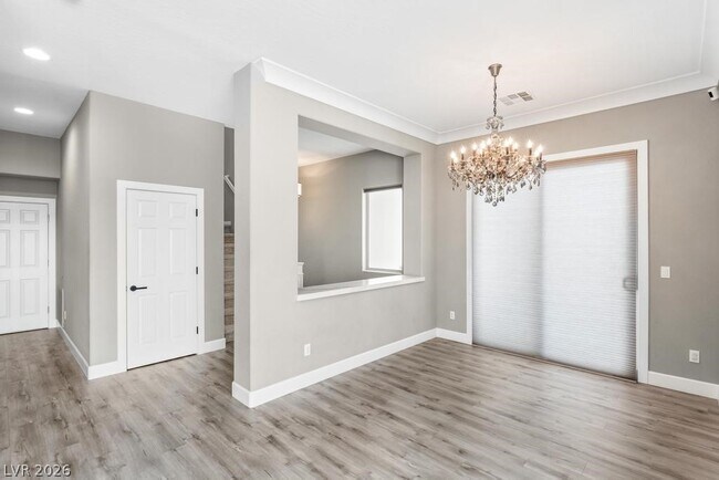 Building Photo - 9161 Tudor Park Pl