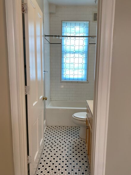 Bath - 319 N 2nd St