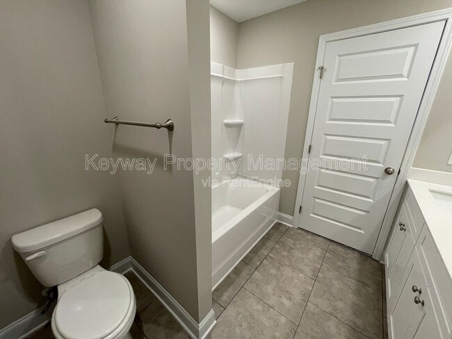 Building Photo - 3119 Venetian Dr