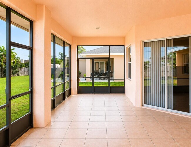 Building Photo - 787 SE Evergreen Terrace