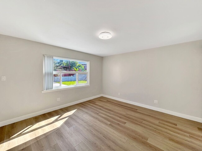 Building Photo - Beautiful 4BD/2BA House in La Mesa w/ W/D,...