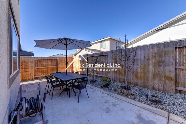 Building Photo - 4 Bedroom, 3 Bath Home in Rancho Cordova