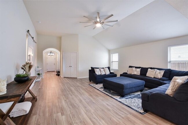 Building Photo - 216 Walkup Ln