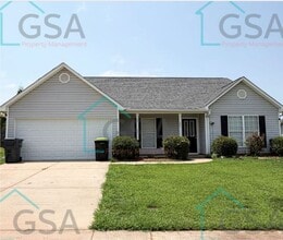 Building Photo - 4 Bedroom 3 Bath