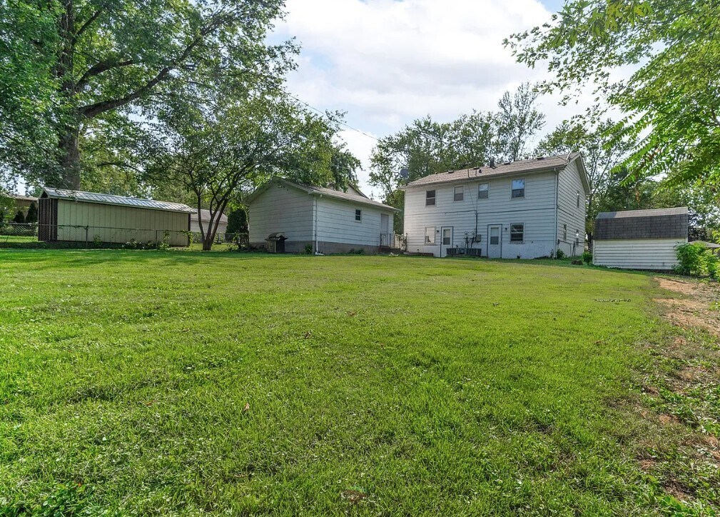 Building Photo - 2625 63rd St