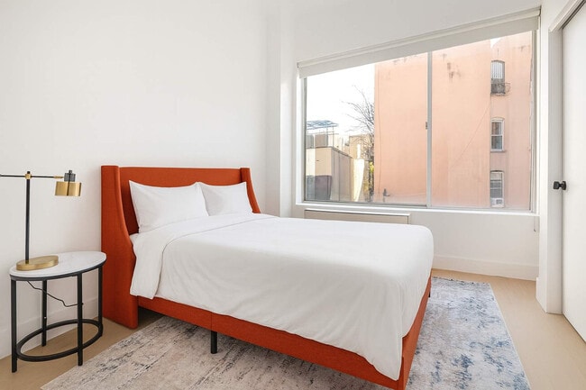 Building Photo - 19 St Marks Pl