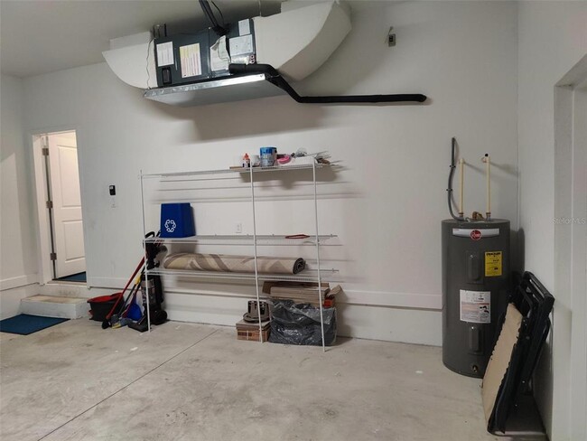 Building Photo - 2172 Peasley St