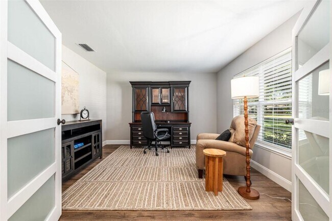 Building Photo - 4530 SE 14th St