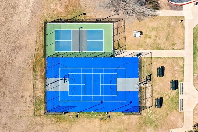 Building Photo - 124 Mendocino Ln