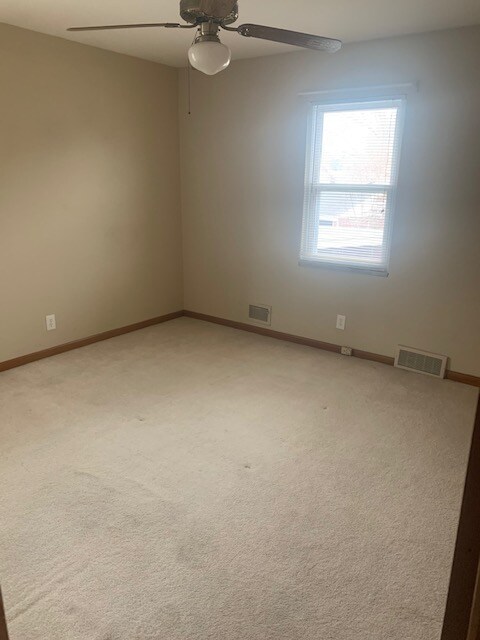 Building Photo - 2713 Riedling Dr