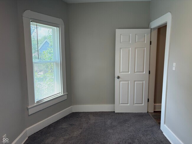 Building Photo - 1125 Churchman Ave