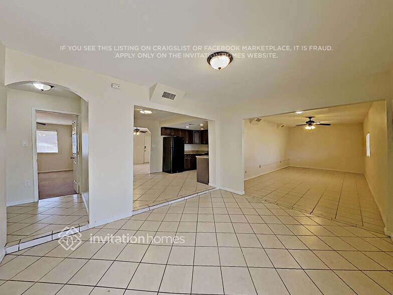 Building Photo - 1531 W Villa Rita Dr