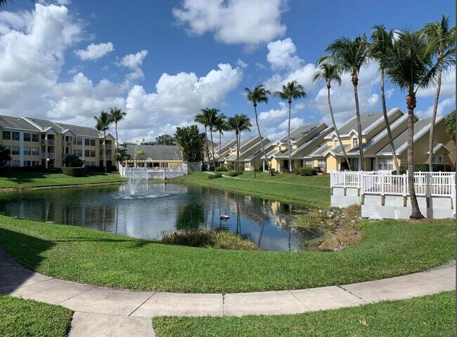 Building Photo - 6315 La Costa Dr