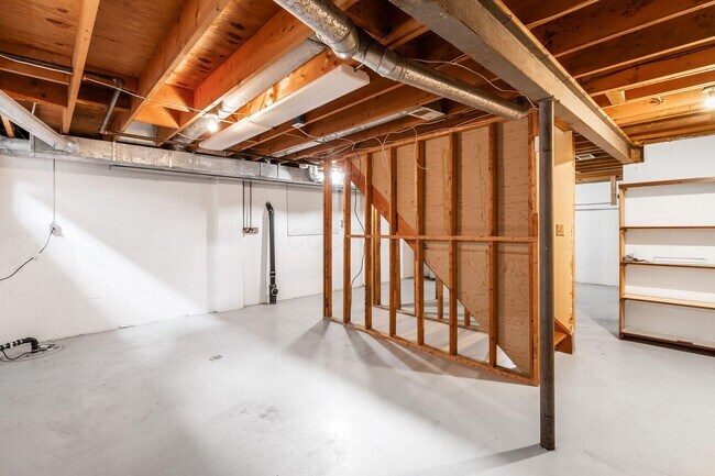Building Photo - 8287 Talia Ct