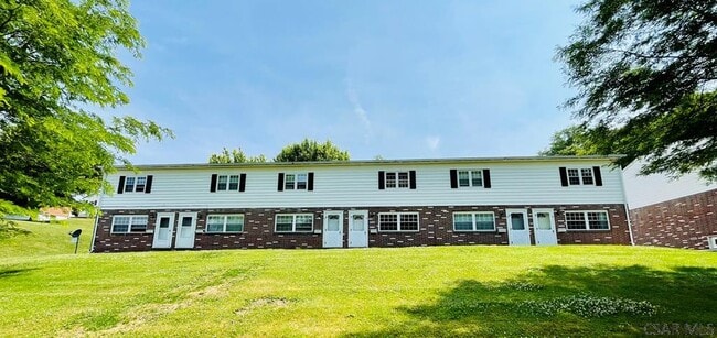 Building Photo - 1915 Young St