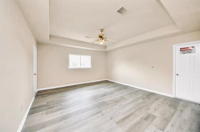 Building Photo - 6902 Sterling Meadow Dr