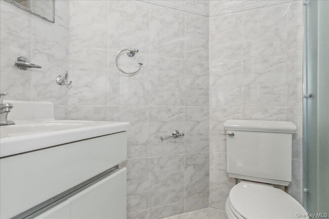 Building Photo - 149-47 Centreville St