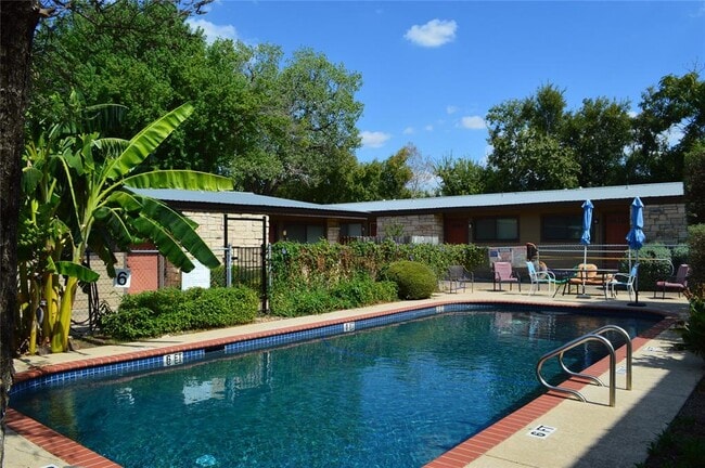 Building Photo - 5001 Bull Creek Rd