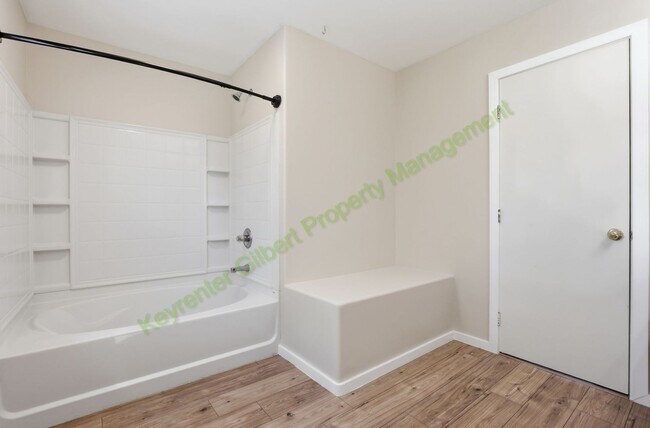 Building Photo - Beautiful Gilbert Home on a Corner Lot in Prime Location – Modern Comfort & Functional Living!