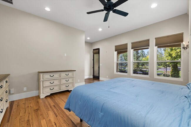 Building Photo - Luxury Furnished 4-Bedroom Home in Eagle's Bella Terra Neighborhood