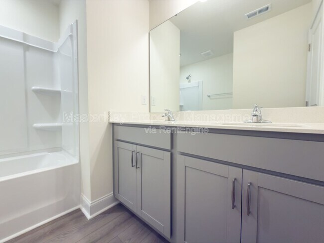 Building Photo - 74 Bloodroot St