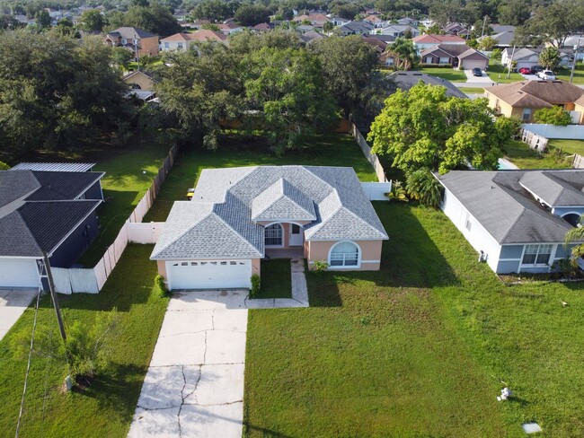 Building Photo - 4 Bedroom Home Now Available