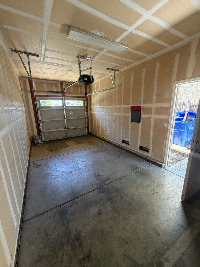 Building Photo - 5028 Ocean Ln