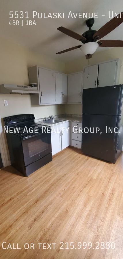 Building Photo - 5531 Pulaski Ave