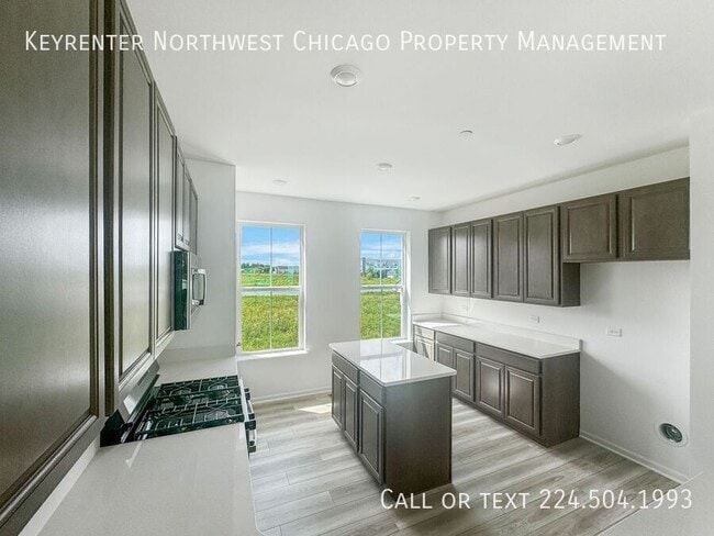 Building Photo - 12327 Tinsley St