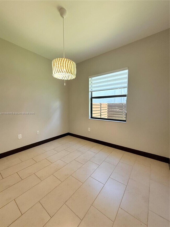 Building Photo - 13651 SW 158th Pl