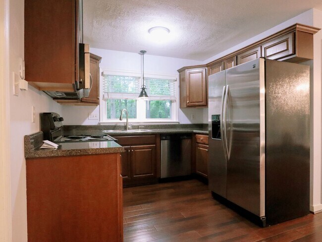 Building Photo - Arrowood Neighborhood Gem – 3BR Home Near ...