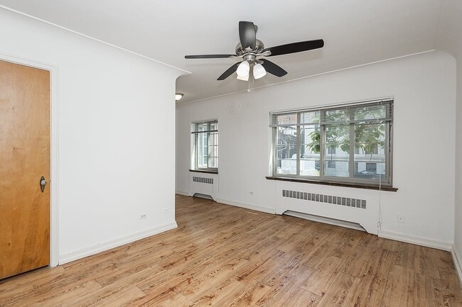 Building Photo - The Zell