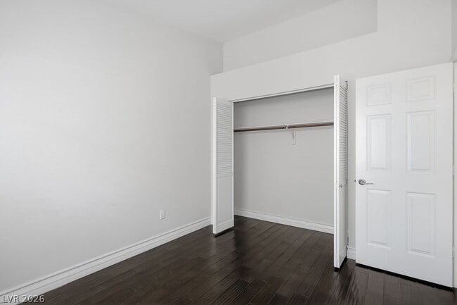 Building Photo - 7987 Lone Jogger