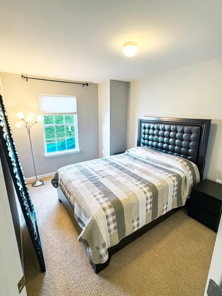 Building Photo - 209 Raven Run