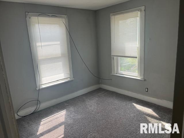 Building Photo - 1015 Arlington Ct